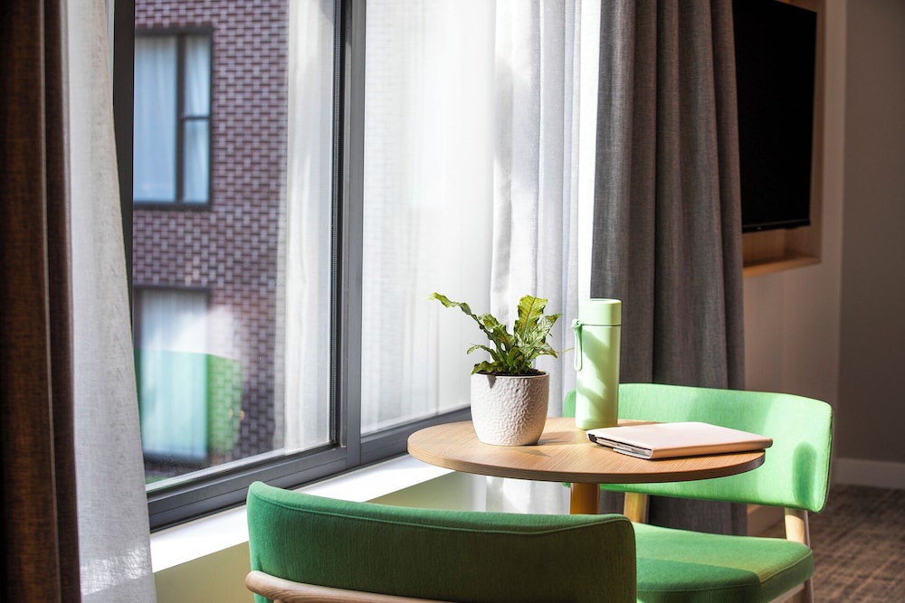 holiday inn melbourne bourke street mall by ihg