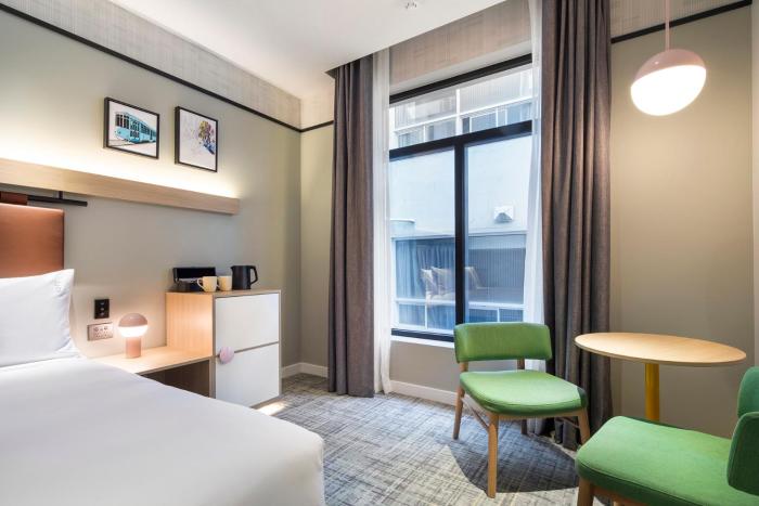 holiday inn melbourne bourke street mall by ihg