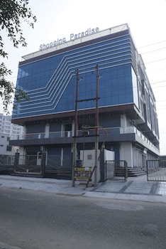 hotel om regency