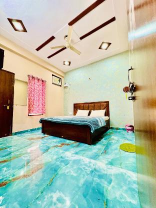 raghav dham near prem mandir