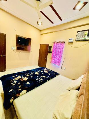 raghav dham near prem mandir