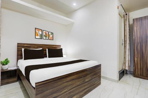 Super Collection O Chikmagalur Market Road,,4 star