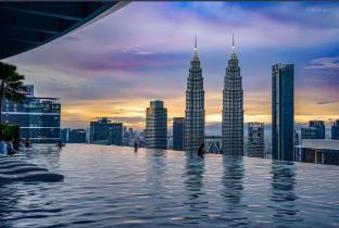 klcc eaton residence by wm