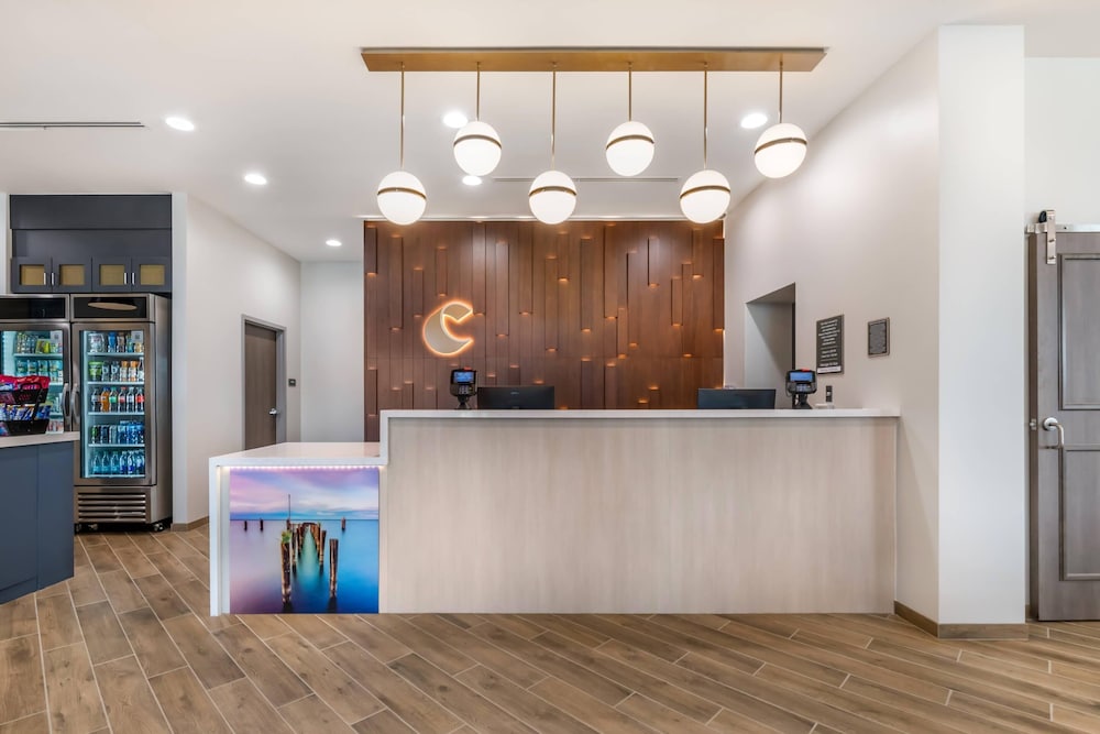 comfort inn and suites
