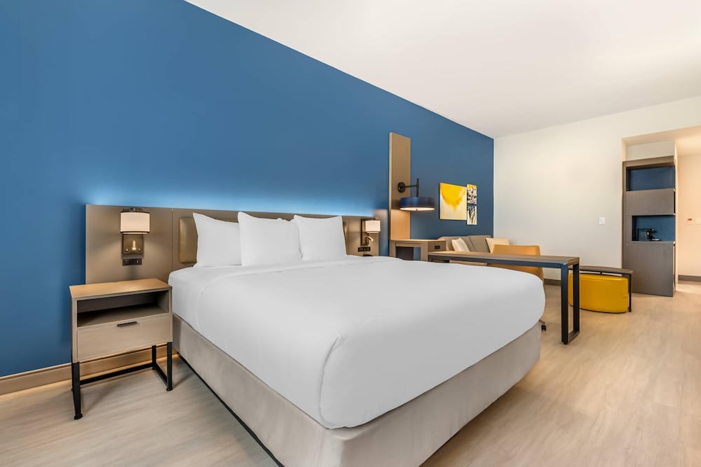 comfort inn and suites