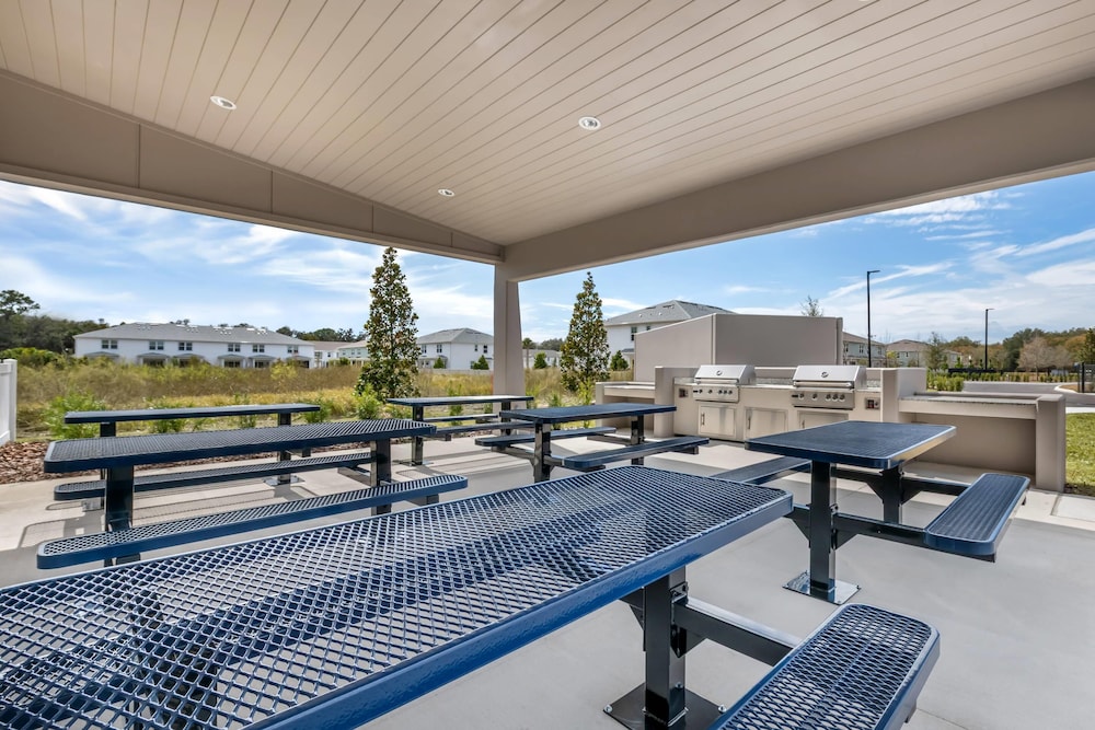 comfort inn and suites
