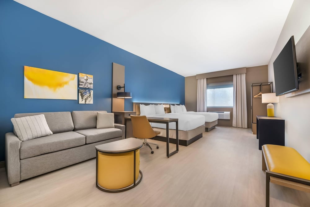 comfort inn and suites