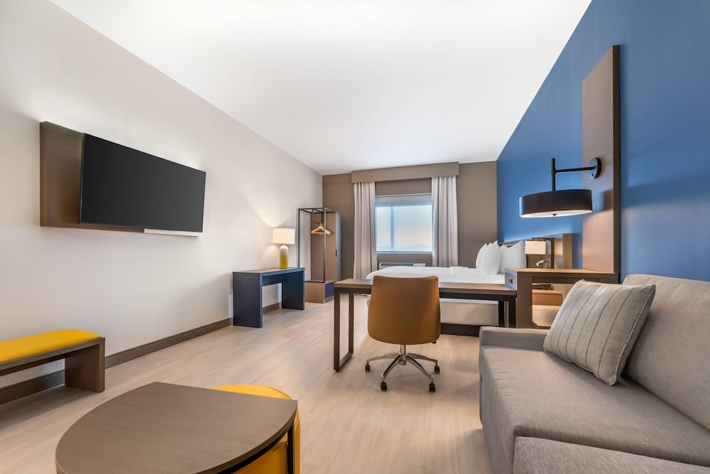 comfort inn and suites