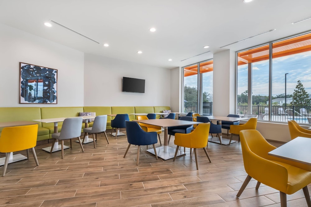 comfort inn and suites