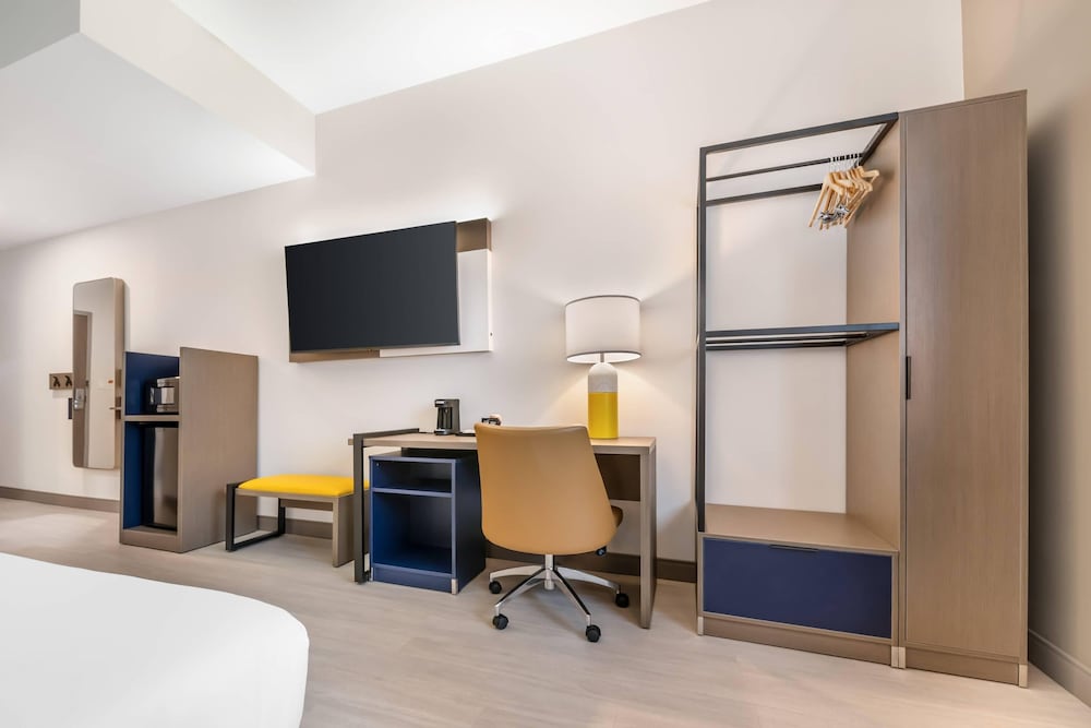 comfort inn and suites