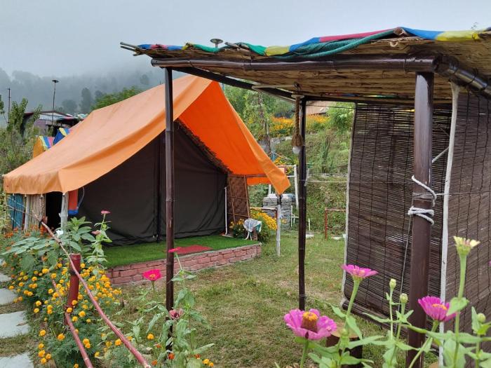 nisarg camping pods