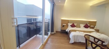 spring valley enclave