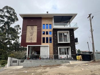 spring valley enclave