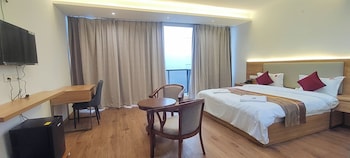 spring valley enclave