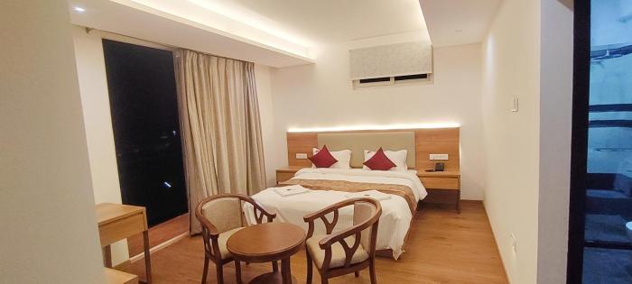 spring valley enclave