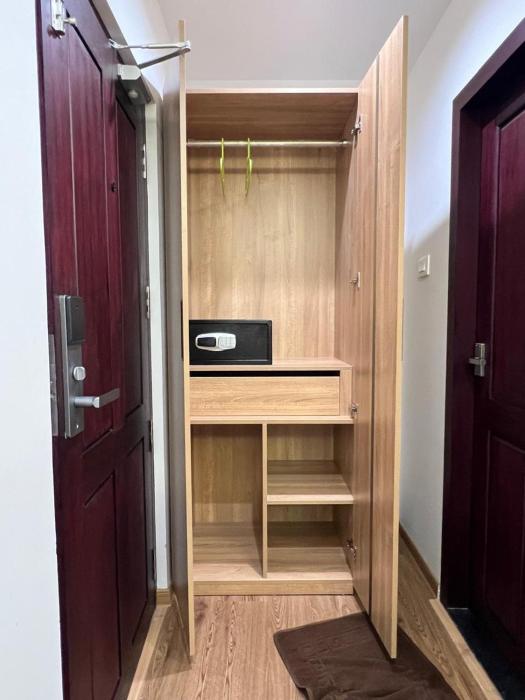 spring valley enclave