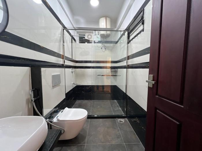 spring valley enclave