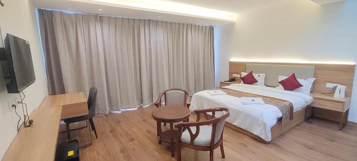 spring valley enclave