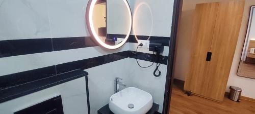 spring valley enclave