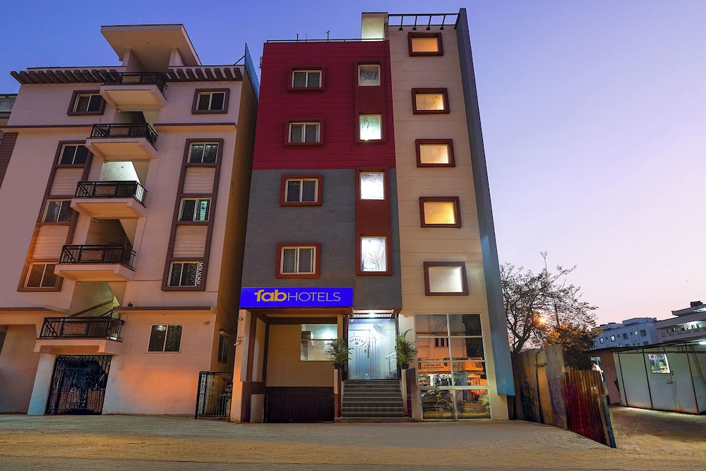 via la palma residency