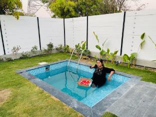 aura farms private pool cottages