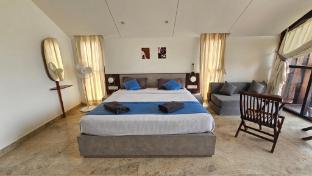 aura farms private pool cottages