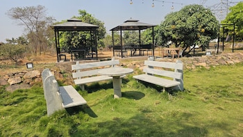 aura farms private pool cottages