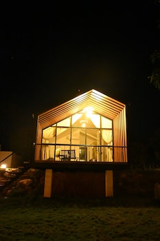 aura farms private pool cottages