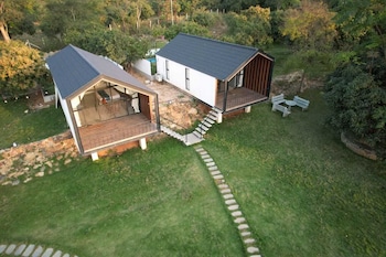 aura farms private pool cottages