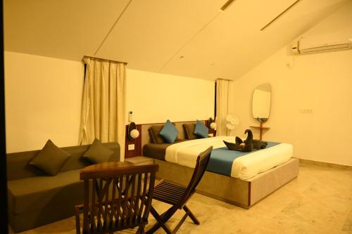 aura farms private pool cottages