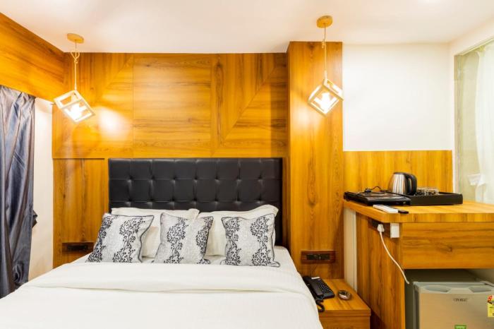 hotel village residency