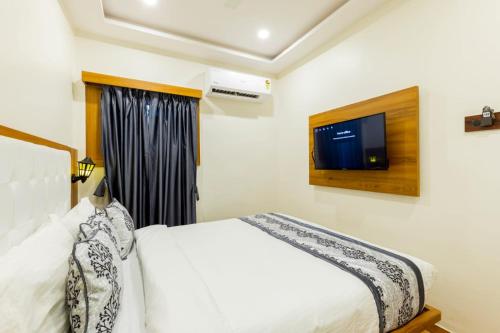 hotel village residency