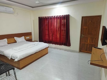 hotel nagavkars palace