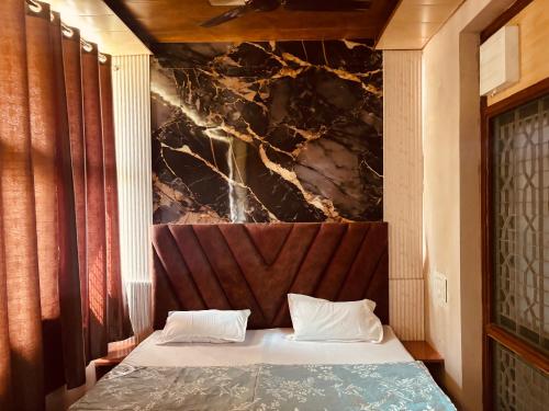 radha madhavam luxurious boutique stay