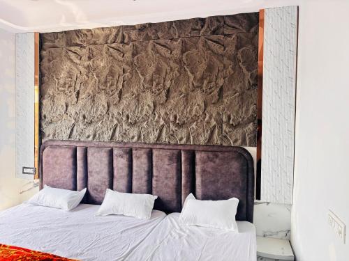 radha madhavam luxurious boutique stay