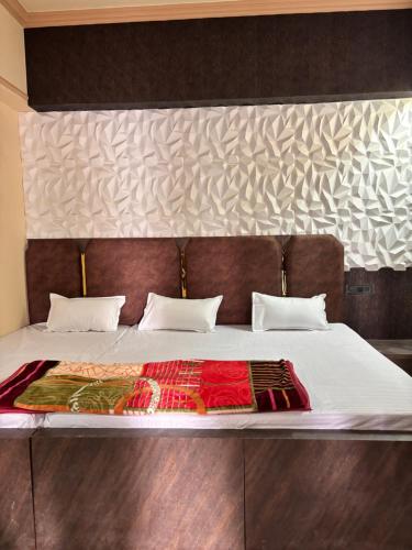 radha madhavam luxurious boutique stay