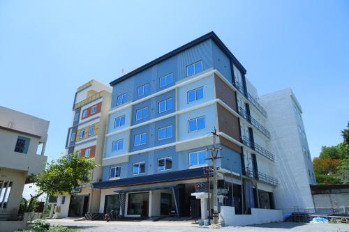 The Lotus Park,,3 star