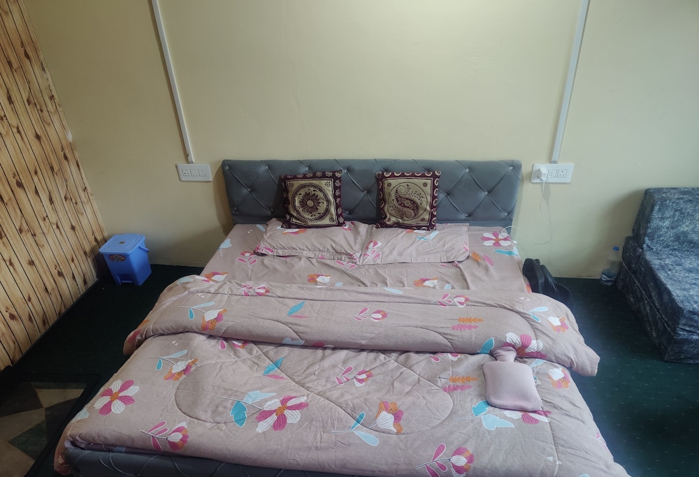 hatyz guest house and restaurant