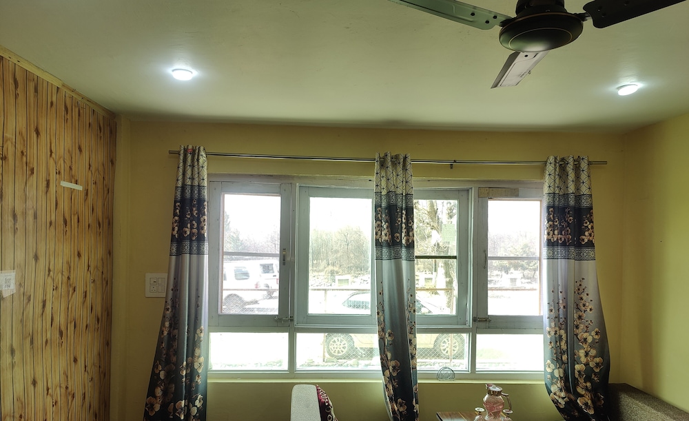 hatyz guest house and restaurant