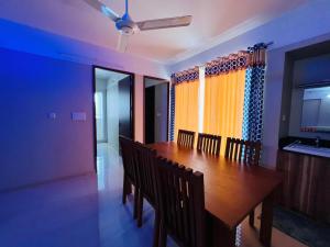 luxe oasis palmgrove oppo lulu mall trivandrum