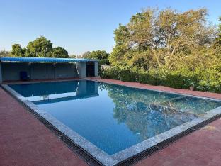 Blackberry Resort,,3 star