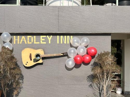 hotel hadley inn