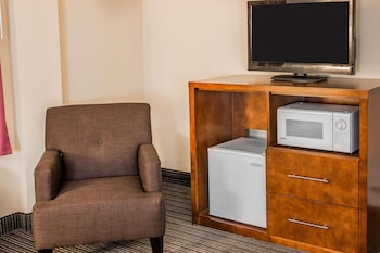 country inn and suites by radisson battle creek mi