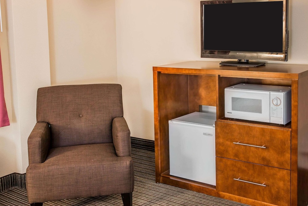 country inn and suites by radisson battle creek mi