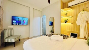 bluo penthouse staycation bathtub and terrace garden