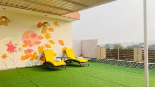 bluo penthouse staycation bathtub and terrace garden