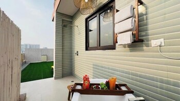 bluo penthouse staycation bathtub and terrace garden