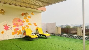 bluo penthouse staycation bathtub and terrace garden