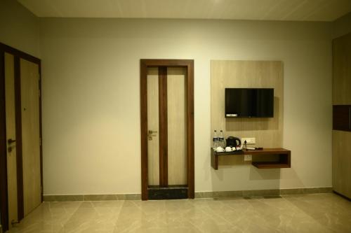purple orchid hotel