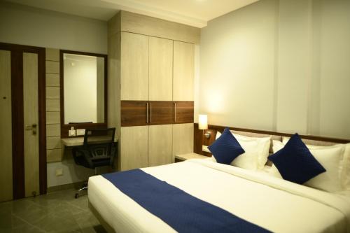 purple orchid hotel